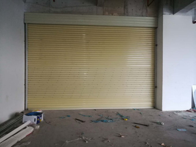 電動卷閘門.jpg 電動卷閘門.jpg